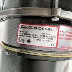 Dwyer Differential Pressure Switch (-0.25 to 0.25) Inches of Water w/ Enclosure