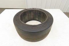 Total Source 16x7x10-1/2 Press-On Forklift Tire Solid Smooth Black
