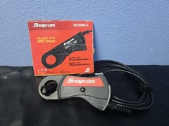 SNAP-ON MICROVAT EECS306C-2 DUAL RANGE AMP CLAMP TESTING (IN135 C FLOOR)