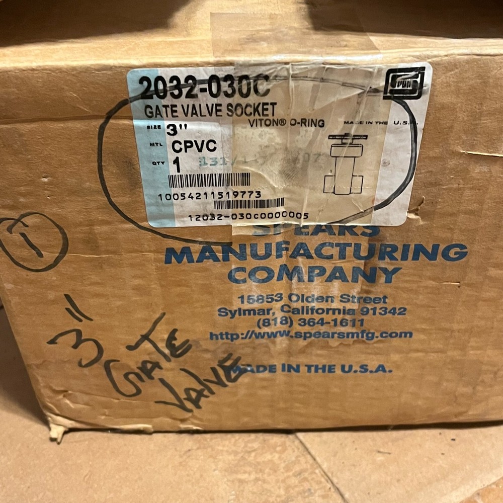 SPEARS Gate Valve Socket 2032-030C 3″ CPVC