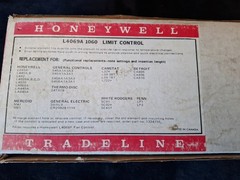 Honeywell L4069A 1060 Limit Control Tanner 150-250f, Opens On Rise, Stop 200f