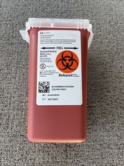 Covidien 8900MW – SharpSafety Sharps Container, Phlebotomy, Red, 1 Quart