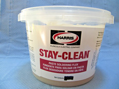 HARRIS STAY-BRITE 8 KIT includes 1/2 ounce STAY-CLEAN paste flux and acid brush