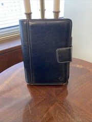 Compact Franklin Covey Planner Black Magnetic Snap 6-Ring & Accessories