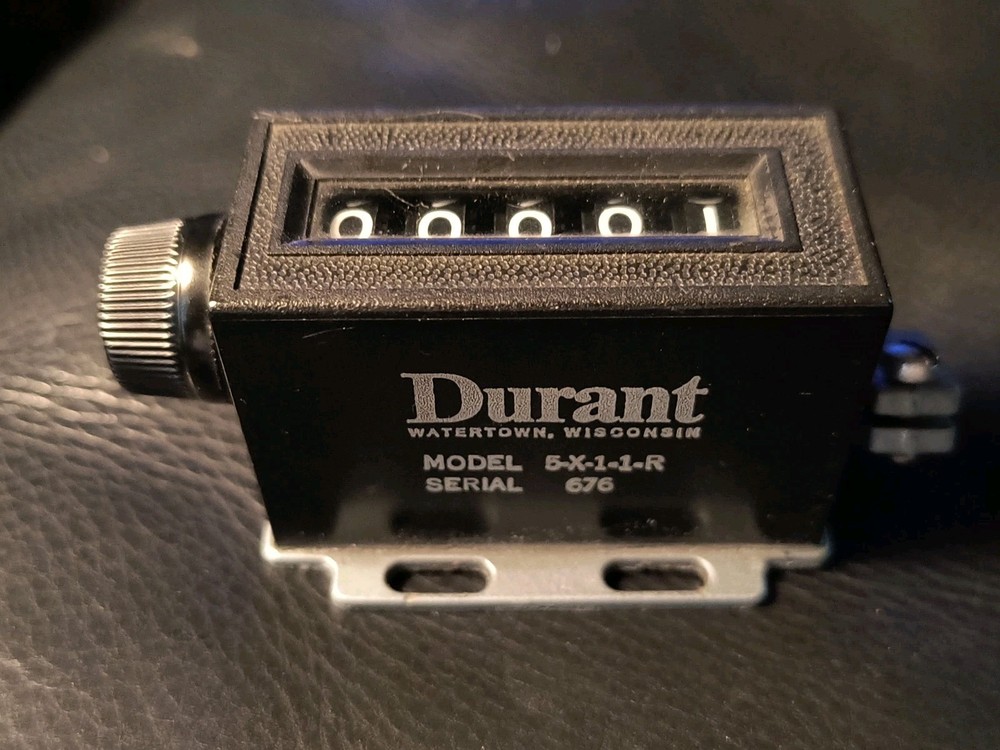 Durant Manual Counter Model 5-X-1-1-R Serial 676. Tested