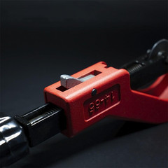 Pipe Tubing Cutter Tool 5/9″ to 2-5/9″ Outer Diameter for Cutting PVC PPR PE Pip