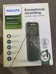 Philips VoiceTracer Audio Recorder Exceptional Recording 8GB Memory DVT1120