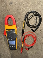 Fluke 902FC True-RMS HVAC Clamp Meter With Leads No Case