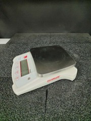 Ohaus SPX8200 Scout Portable Precision Balances Max 8200g d=1g