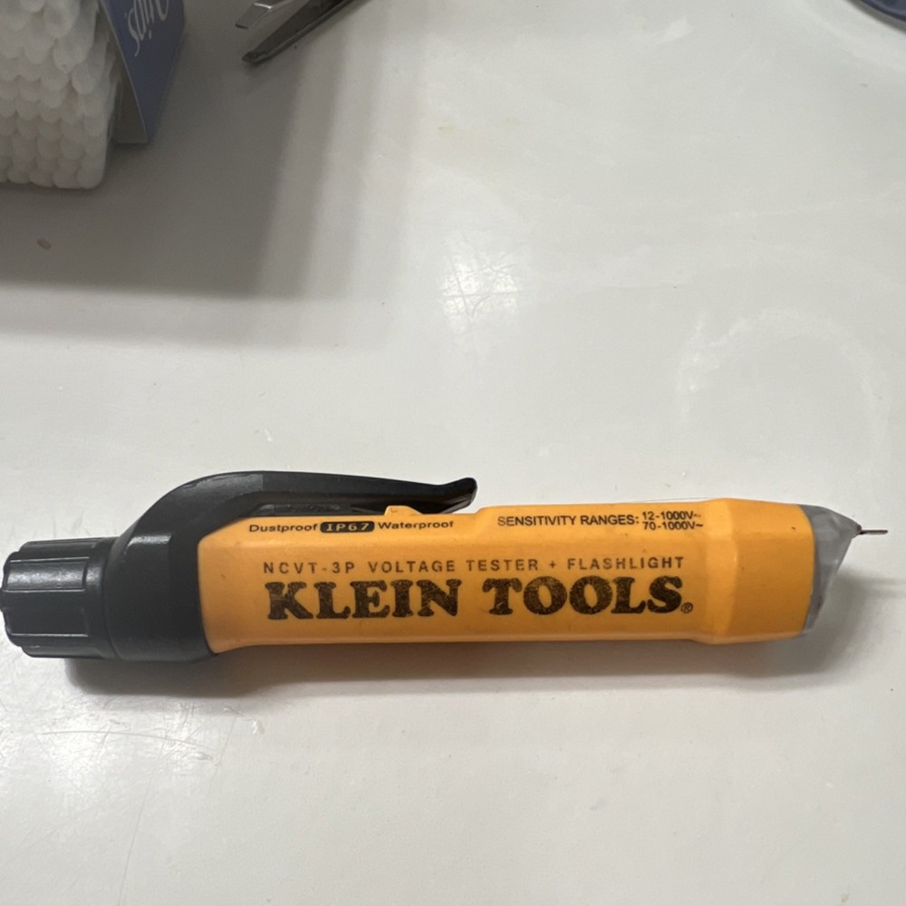 Klein Tools NCVT-3P Non-Contact Voltage Tester Flashlight CAT IV 1000V 12-1000V