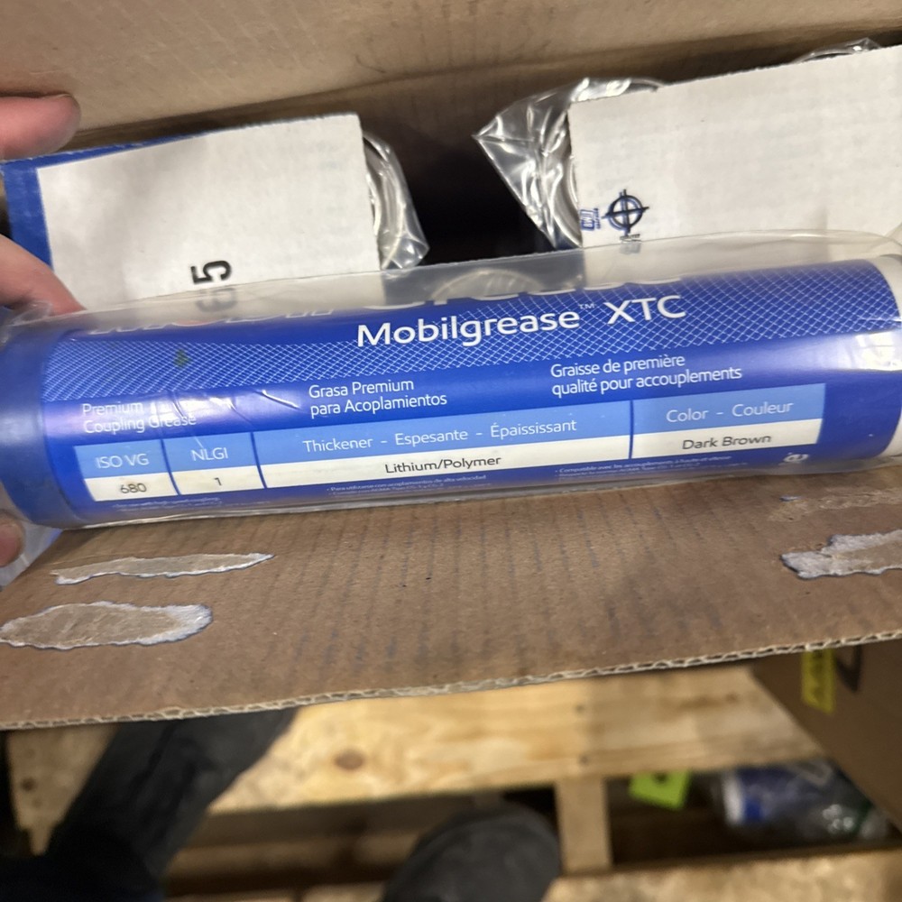 Mobilgrease XTC 14.1 oz High-Speed and High-Temperature Gear and Grid Coupling