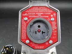 CROUSE HINDS ENRC21201 & ENP5201 20A EXPLOSION PROOF RECEPTACLE + PLUG SET 125V