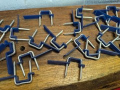 (50) EZ Cable Staples Insulated 5/8″ X 1″ NOS Easy To Use!
