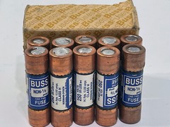 Box of 10 each Bussmann NON-1/2 0.5A Amp 250V Fuses Class H