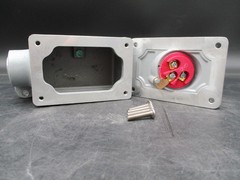 CROUSE HINDS CFS175-2023-M15 20A EXPLOSION PROOF FACTORY SEALED RECEPTACLE 125V