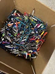 1000 Wholesale Lot Misprint Ink Pens, Ball Point, Plastic, Retractable