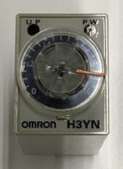 Omron H3YN-4 NEW 1s/10s/1min/10min 100-120VAC, 14 Pin Timer Relay