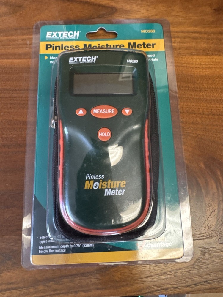Extech MO280: Pinless Moisture Meter