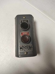 NOS Clark Controller Co. Motor Start/Stop PB Station A100-44112A Type ‘D’