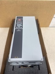 New Danfoss 132H6104 AQUA Drive VLT, 20HP Variable Frequency Drive, 3PH 480V VDF