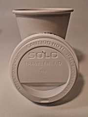 40 -12oz Cups Lids Coffee Cups 12 Ounce Starbucks Paper Hot Cups w Solo Cup Lids
