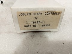 JOSLYN CLARK CONTROLS TB135-1 68330 110-120V 60HZ 110V 60HZ