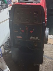 Lincoln Electric Precision TIG 225 AC/DC Industrial TIG Welder cart included