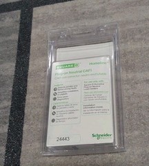 Square D HOM120PCAFIC Homeline Plug-On Neutral 20A Single-Pole Sealed NEW D2
