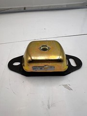 Tech Products Rubber/Metal Isolator Mount 52011-65