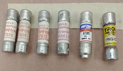 LOT#1 TESTED NEW/USED Various Values and Manufacturers