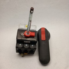 Salzer LB4125 Load Break Switch 125A 3-Pole Disconnect w/ Padlockable Handle