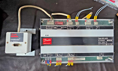 DANFOSS ADAP-KOOL TYPE AKC 24P2 084B2028 24Vac 50/60 HZ 6W