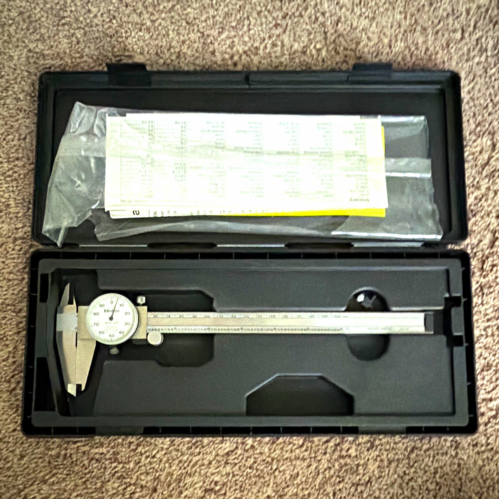 Mitutoyo Dial Caliper 0-8in 0.001in Grad White Dial w/ Case MPN 505-644-50