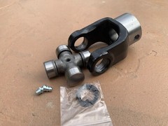 King Kutter Series 4 Metric 1-3/8″ Shear Bolt Yoke w/ U-Joint (23-004K)
