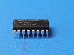 (5 PCS) UPD41256C-10 NEC Page Mode DRAM, 256KX1, 100ns, NMOS, PDIP16