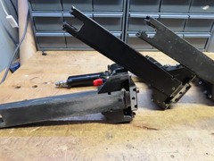Uline TYPE “C” Pneumatic box/carton stapler uses 32mm X 3/4″ stick staples