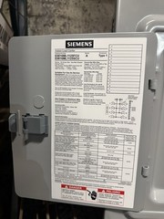 Siemens 125A Indoor NEMA 1 Main Lug Load Center Panel, 16 Gangs Gray