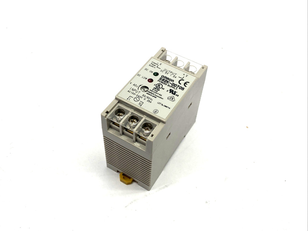 Omron S82K-00705 Power Supply 100-240VAC 5VDC 1.5A