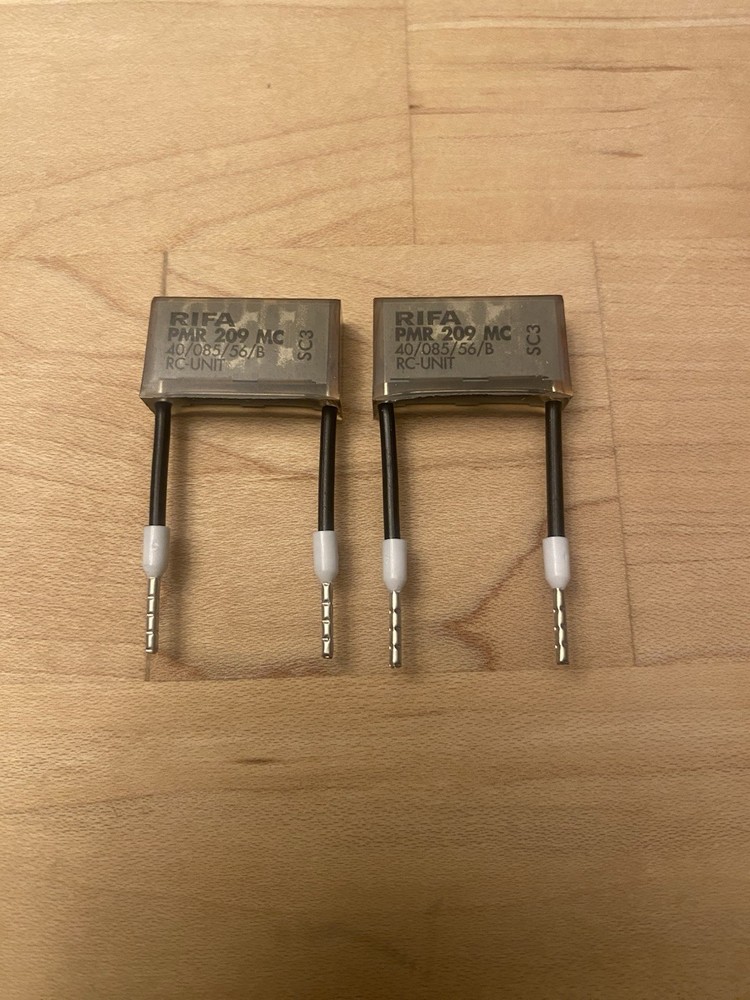 RIFA PMR209MC RC-UNIT Suppression Film Capacitor 250VAC/ 100n + 100R X2 Lot of 2