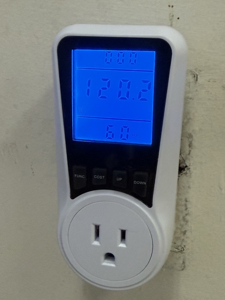 Digital Power Saving Energy Monitor Watt Amp Volt KWh Meter Electricity Analyzer