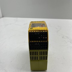 pilz PNOZ mm0p 772000 Safety Relay