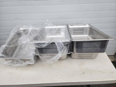 Lot 5 Vollrath 90053 Model-“Super Pan 3″-Full Size x 6” D Perforated Food Pans