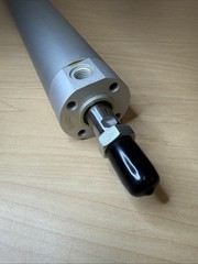 NEW! SMC CDG1BN40-600Z-A93L Pneumatic Air Cylinder