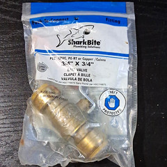 SharkBite Brass Ball Valve 3/4 in x 3/4 in Push-to-Connect Straight 22185