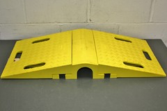 Checkers Diamondback Modular Ramp Bridge UHB2025, 3″ Channel, Cable Hose Wire