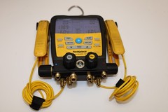Fieldpiece SM482V Wireless 4-Port SMAN Refrigerant Manifold with Vacuum Gauge