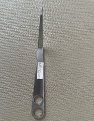 WM7864443–HOHMANN KNEE RETRACTOR MEDIUM 45 ANGLED Overall Length: 9.125″
