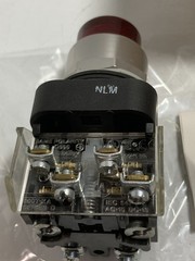 ALLEN BRADLEY 800T-PB16R PUSHBUTTON RED 1NO/1NC XFMR ILLUMINATED SER T NIB
