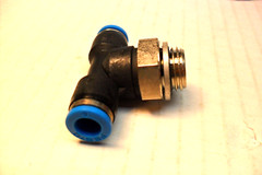 QTY 10- 153108 – Festo QST-1/4-6 Fitting, push-in T, 1/4 X 6MM NEW