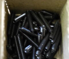 Textron D4908761 Cup Pt Socket Set Screw 10-24×1″ Box of 75 – NEW